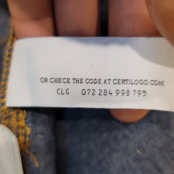 off white - Picture 13 of 15